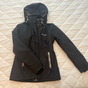 Black Columbia insulated belted jacket